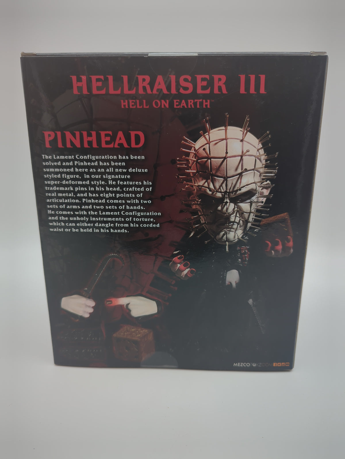 Mezco Toys 2017 Hellraiser 3 Hell on Earth Pinhead Action Figure, photo 3 of 4