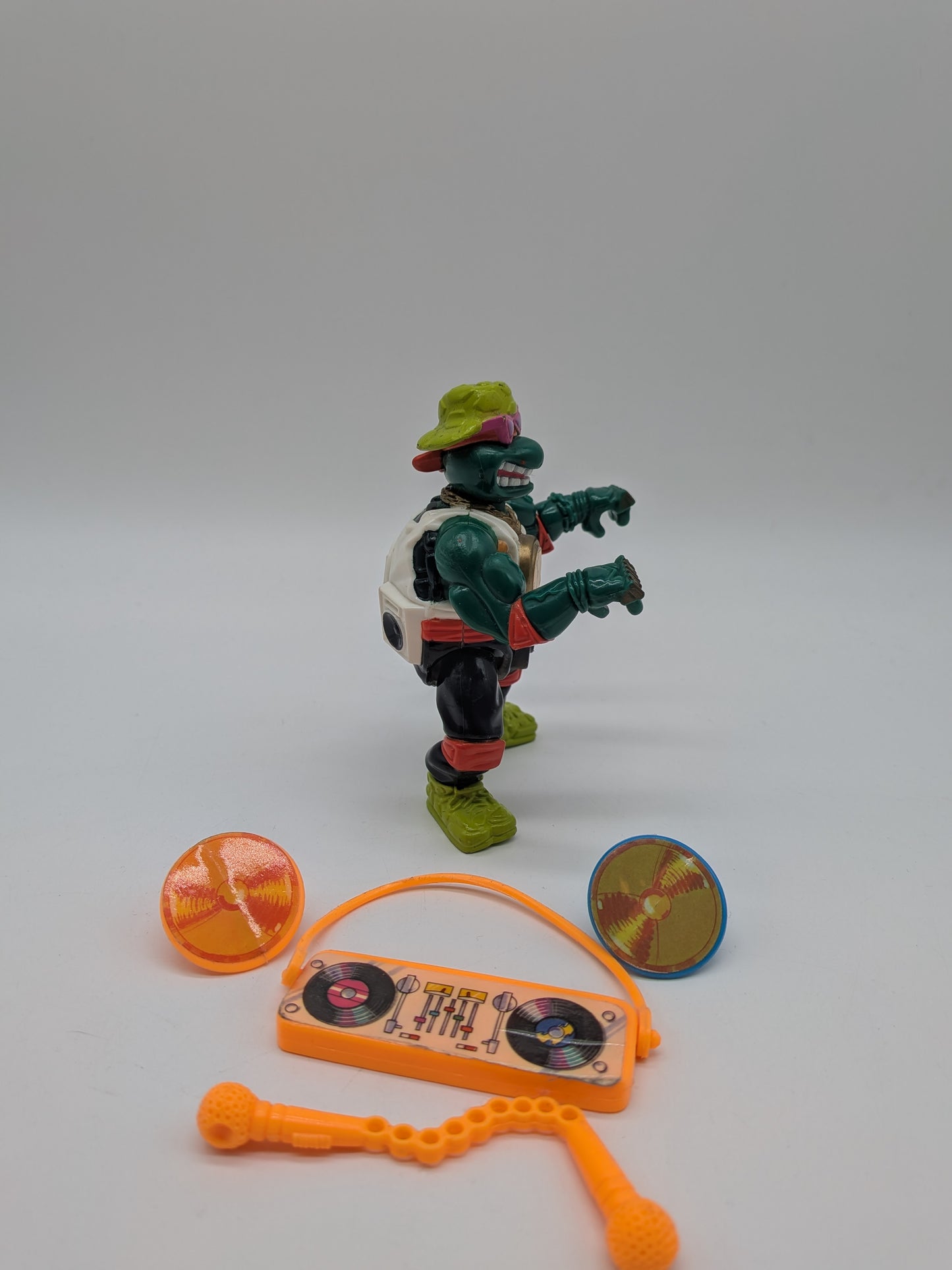 Playmates 1991 Teenage Mutant Ninja Turtles Rappin' Mike Action Figure
