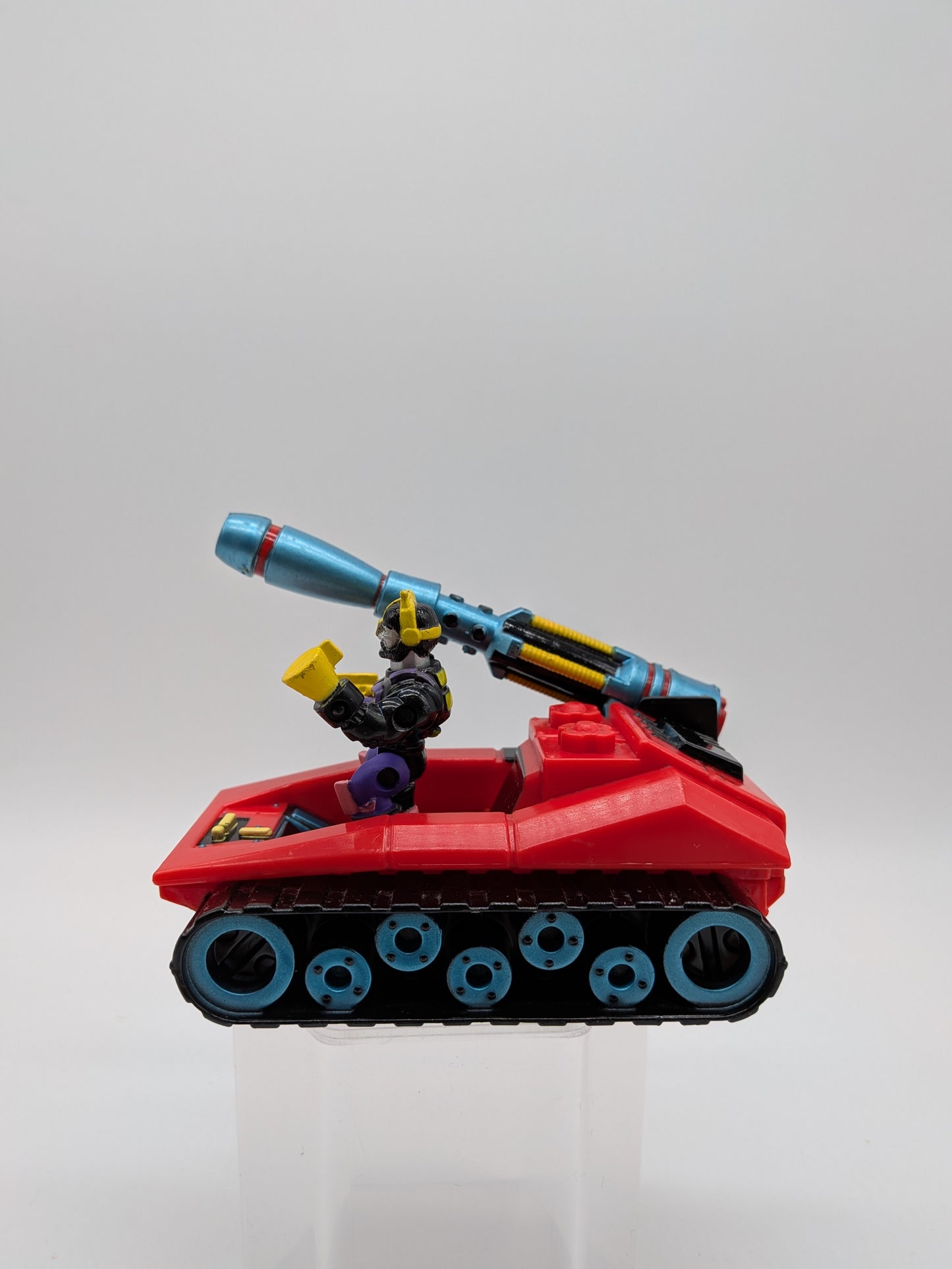 Galoob 1992 Micro Machines Z-Bots Ballistic Bomber with Krobarr Action Set