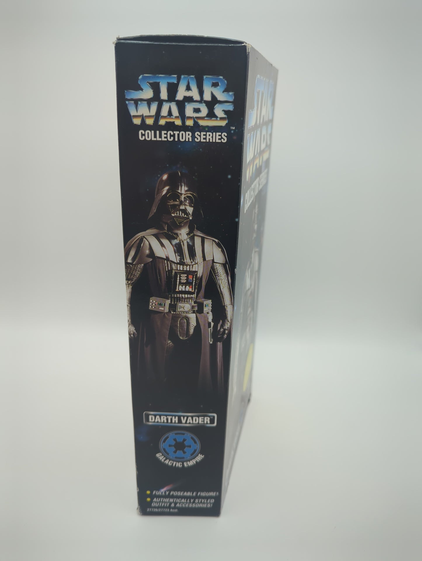 Kenner 1996 Star Wars Collector Series Darth Vader Action Figure