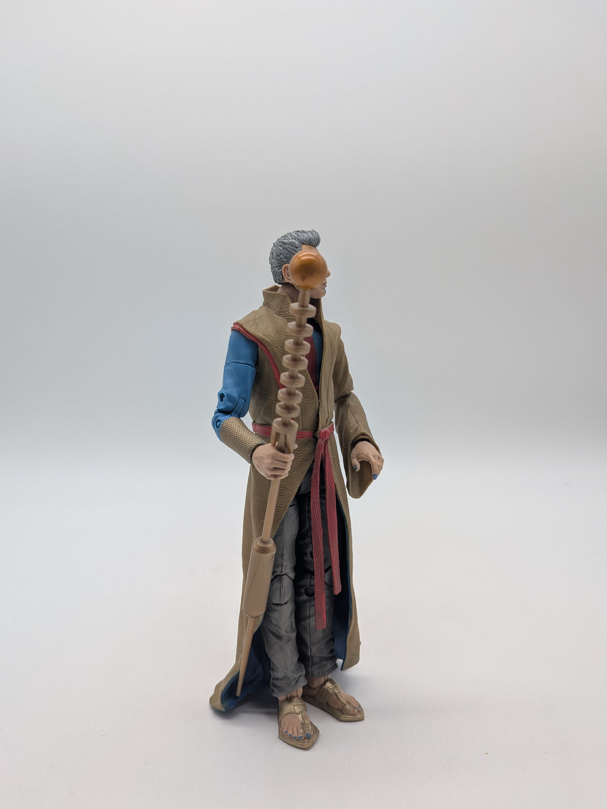 Hasbro 2019 Marvel Legends 80th Anniversary Thor: Ragnarok Grandmaster Action Figure, photo 3 of 4