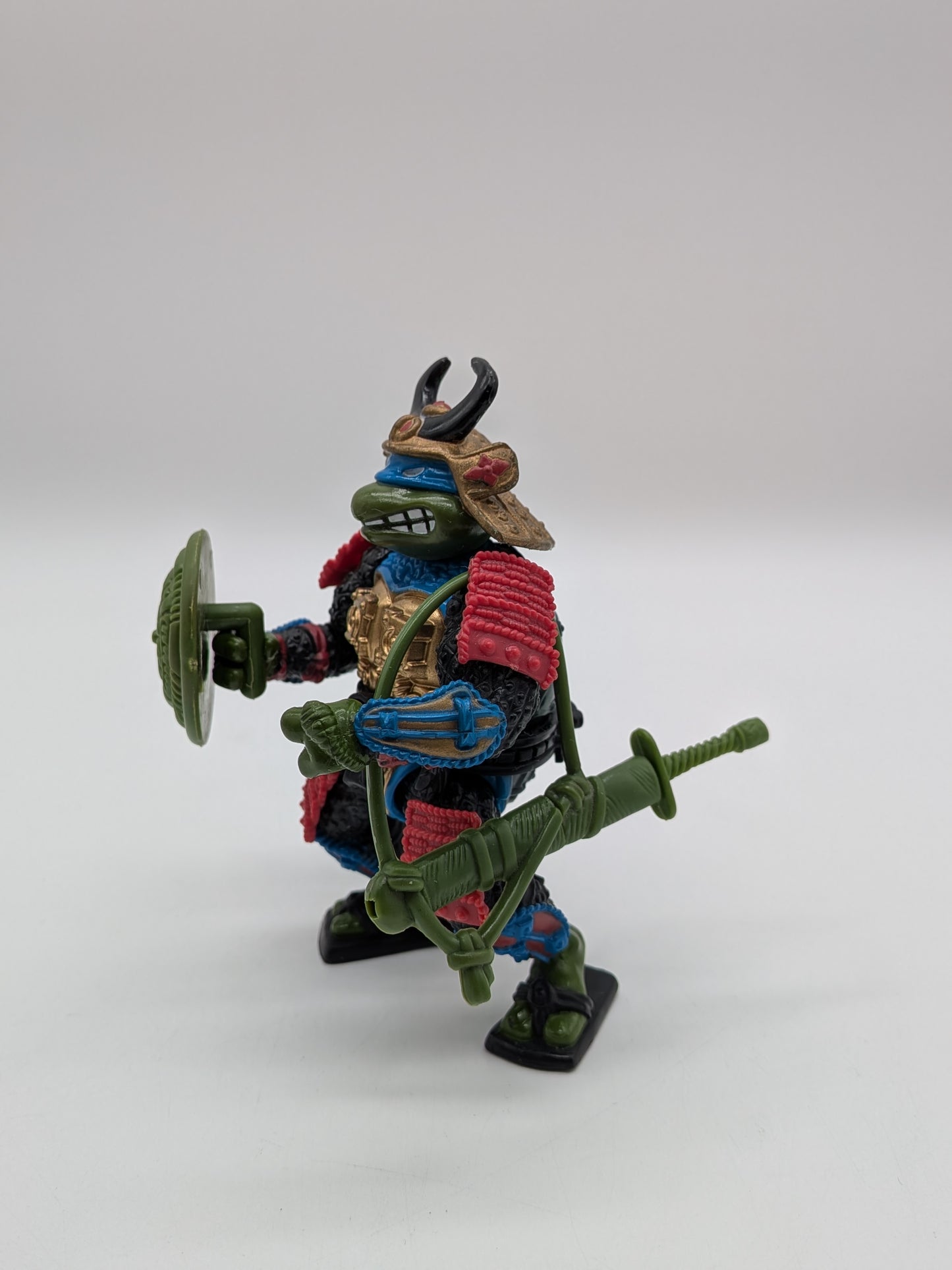 Playmates 1990 Teenage Mutant Ninja Turtles Disguised Turtles Leo, The Sewer Samurai Action Figure