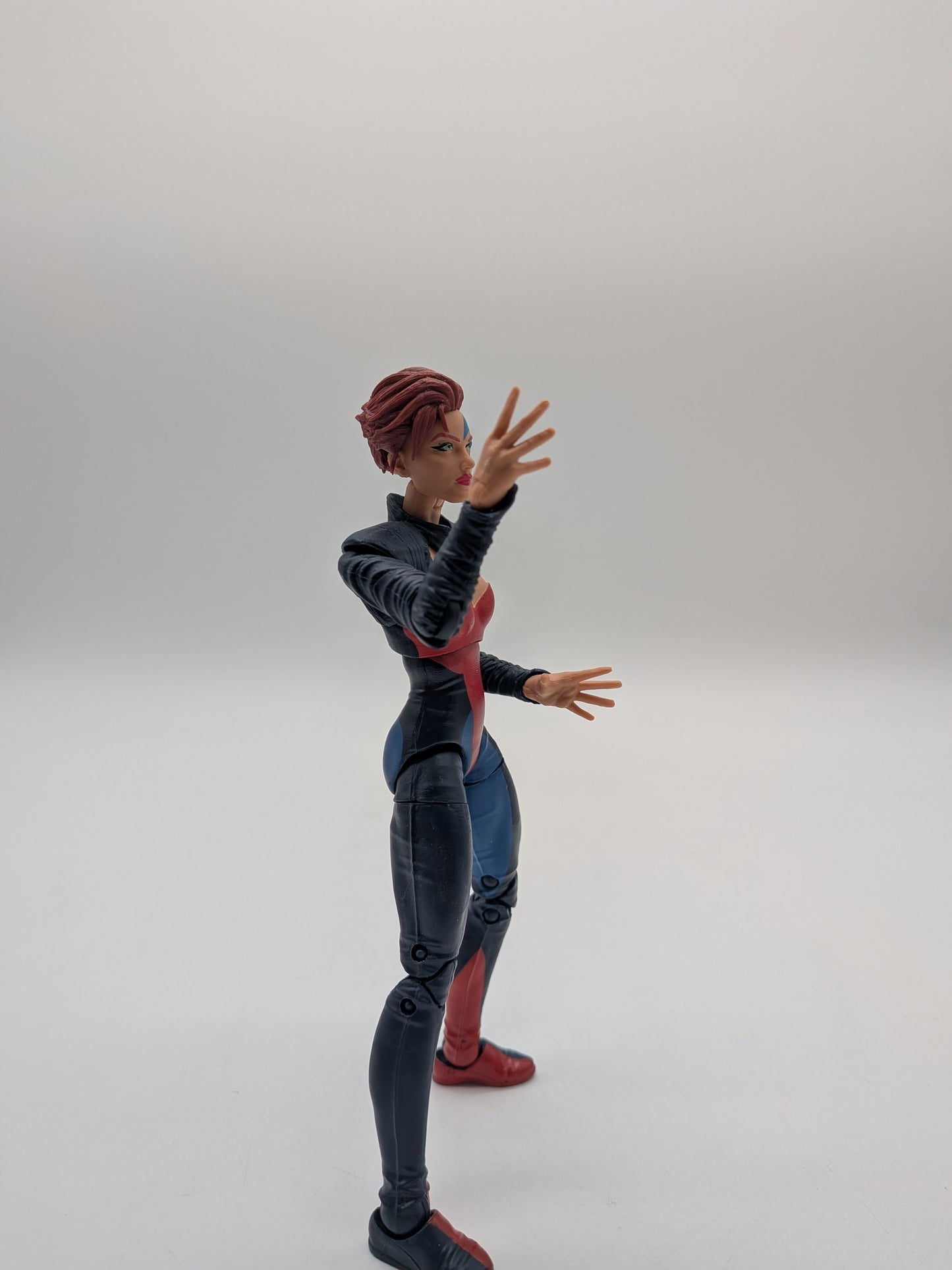 Hasbro 2020 Marvel Legends Age of Apocalypse Jean Grey Action Figure