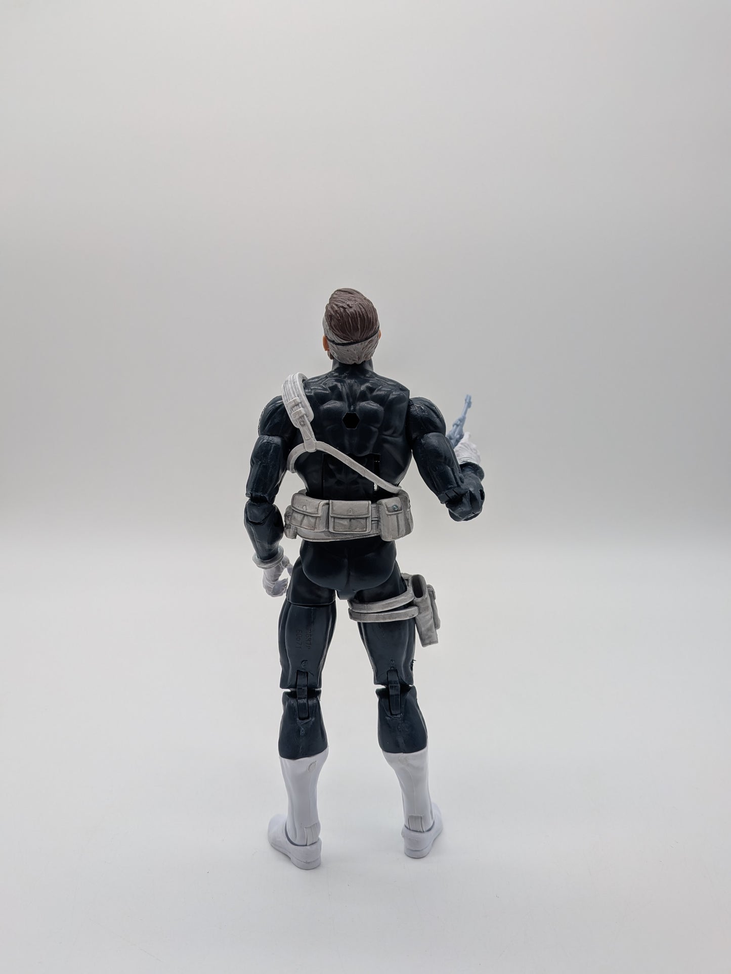 Hasbro 2016 Marvel Legends Nick Fury Action Figure