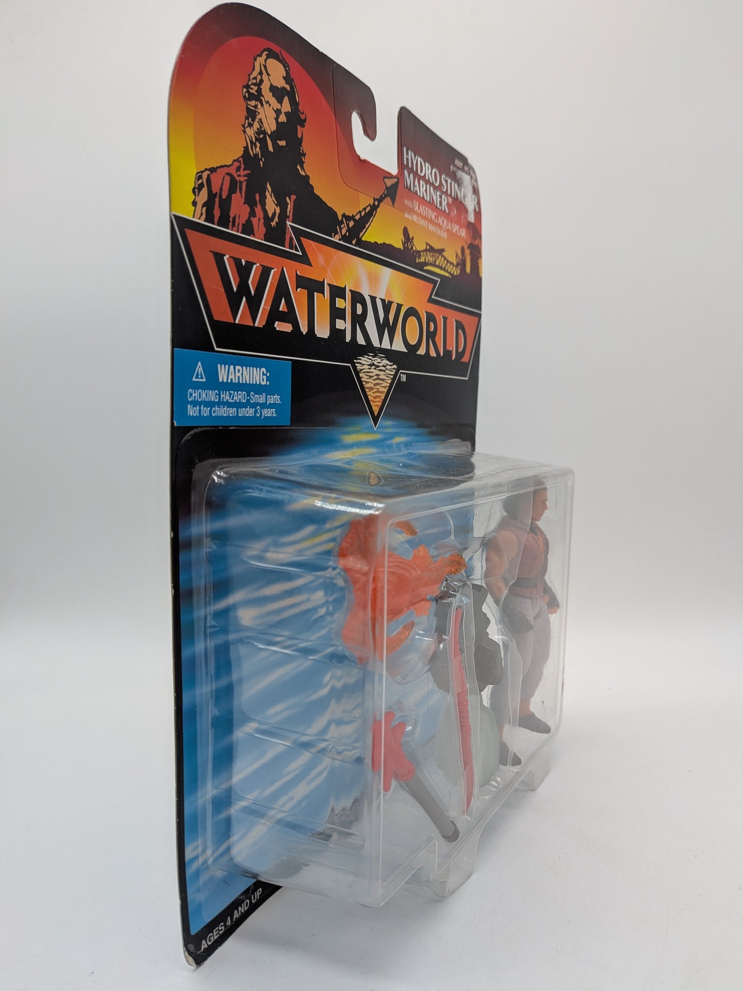 Tonka 1995 Waterworld Hydro Stinger Mariner with Blasting Aqua Spear and Mutant Manta Ray Action Figure