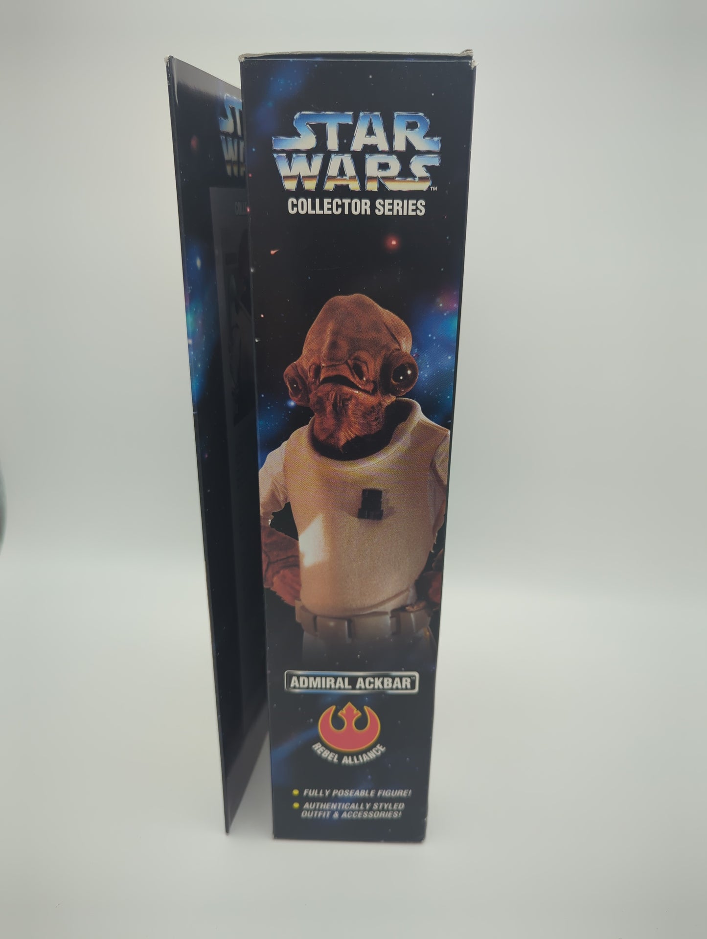 Kenner 1997 Star Wars Collector Series Admiral Ackbar Action Figure