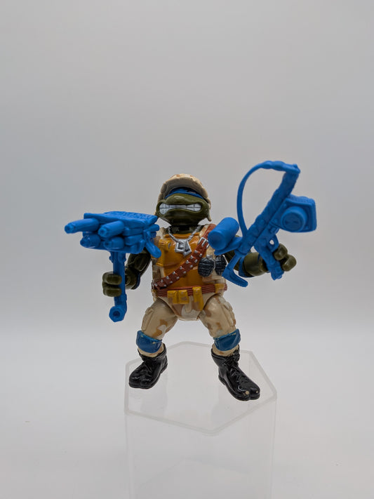 Playmates 1991 Teenage Mutant Ninja Turtles Mutant Military Lieutenant Leo Action Figure
