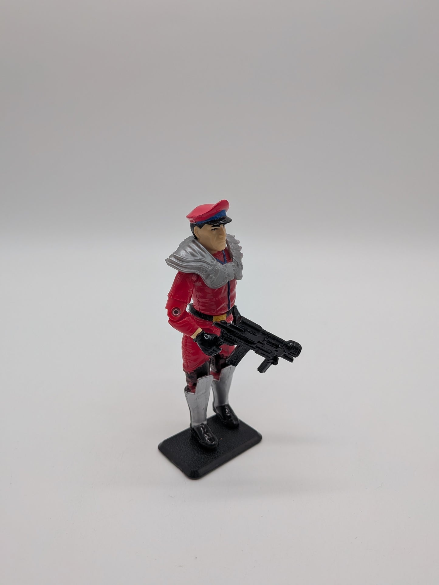 Hasbro 1993 Street Fighter II M. Bison Action Figure