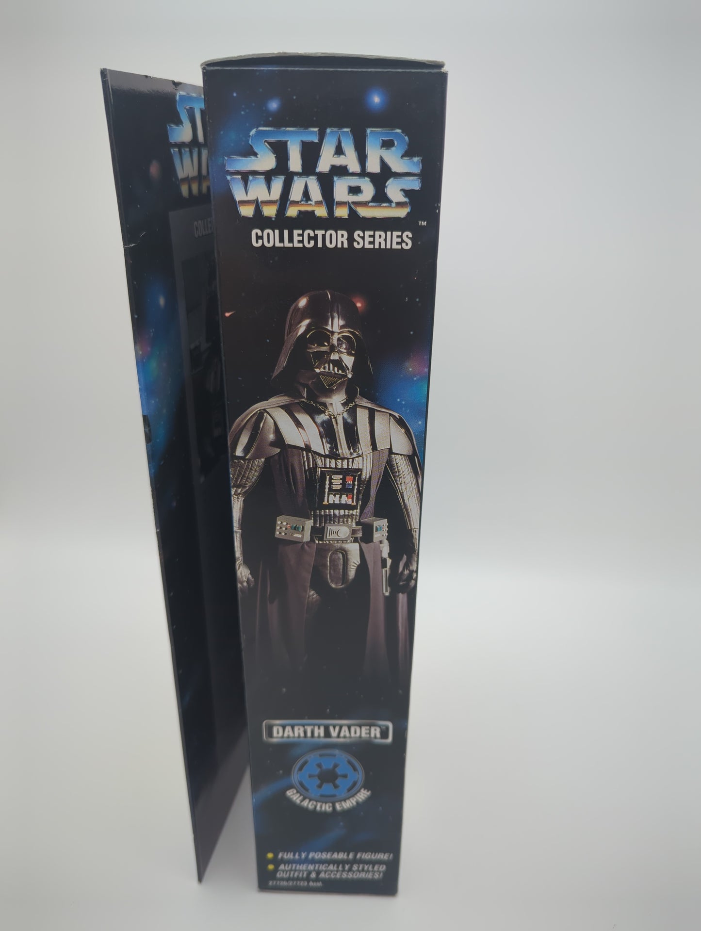 Kenner 1996 Star Wars Collector Series Darth Vader Action Figure