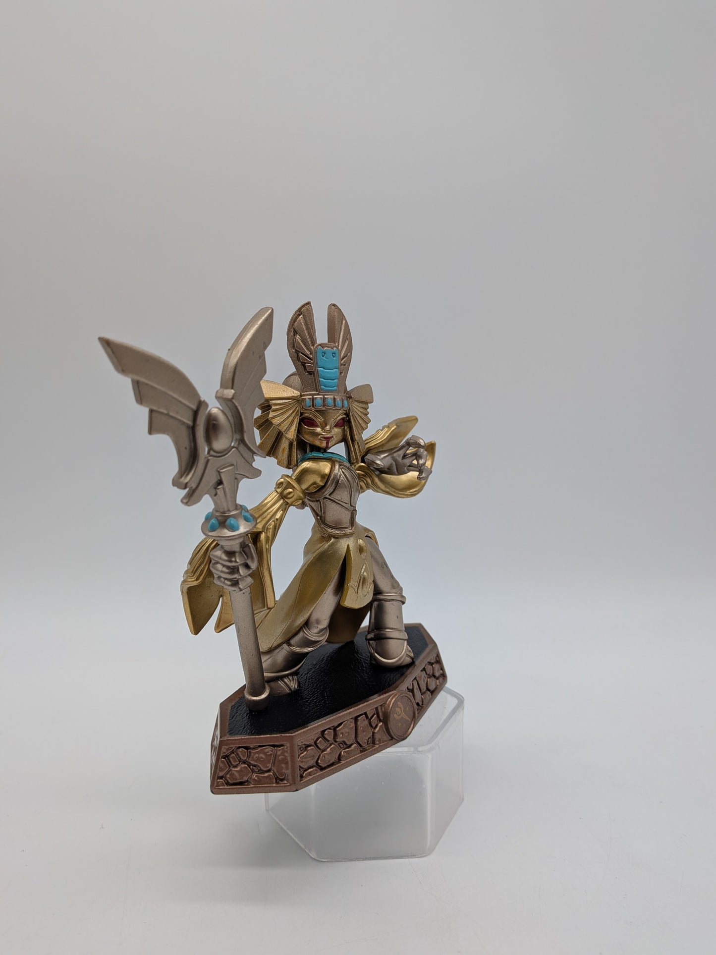 Activision 2016 Skylanders Imaginators Golden Queen Figure