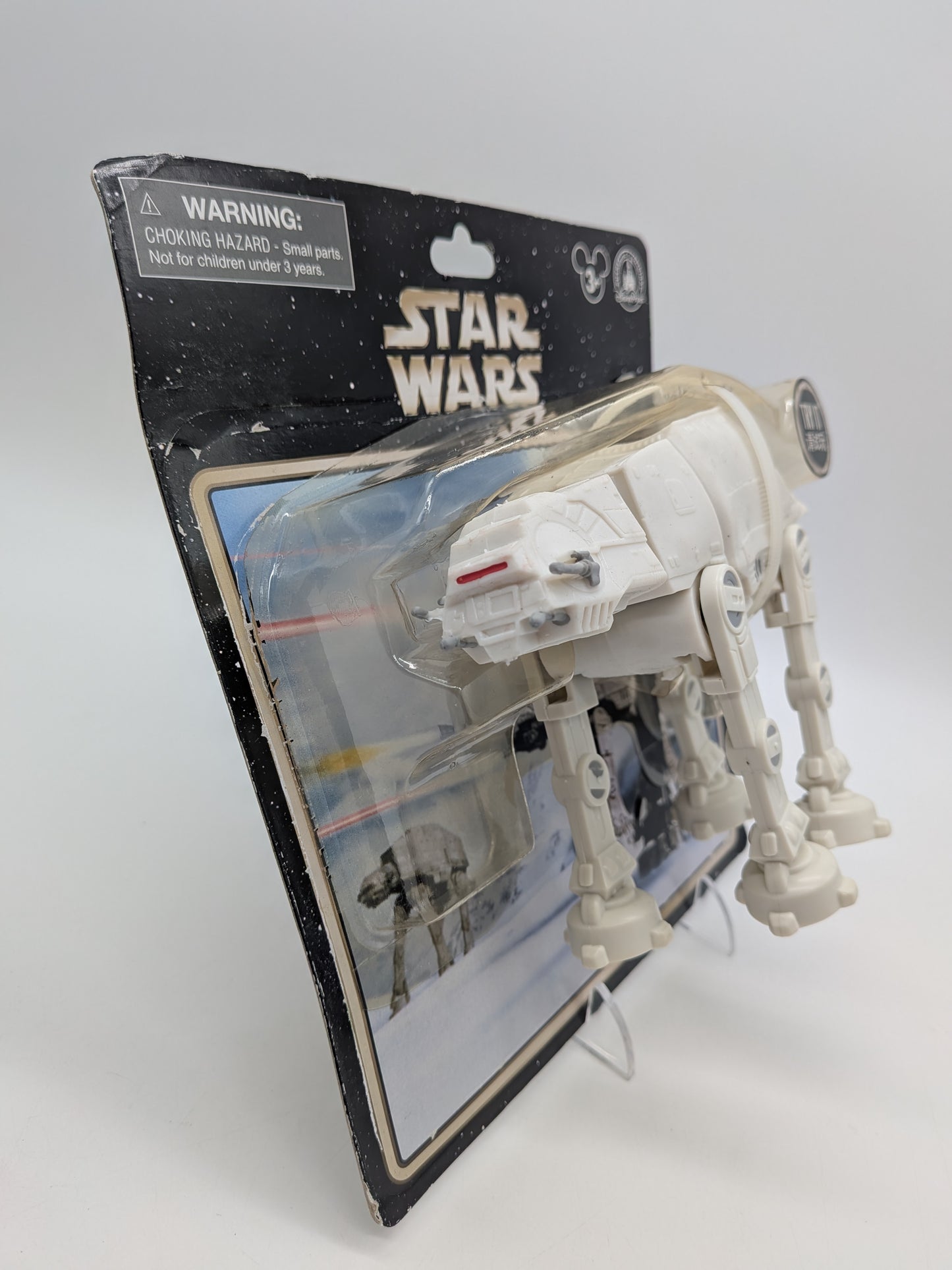 Disney 2016 Star Wars AT-AT Walker (Motorized) Disney Park Exclusive Figure
