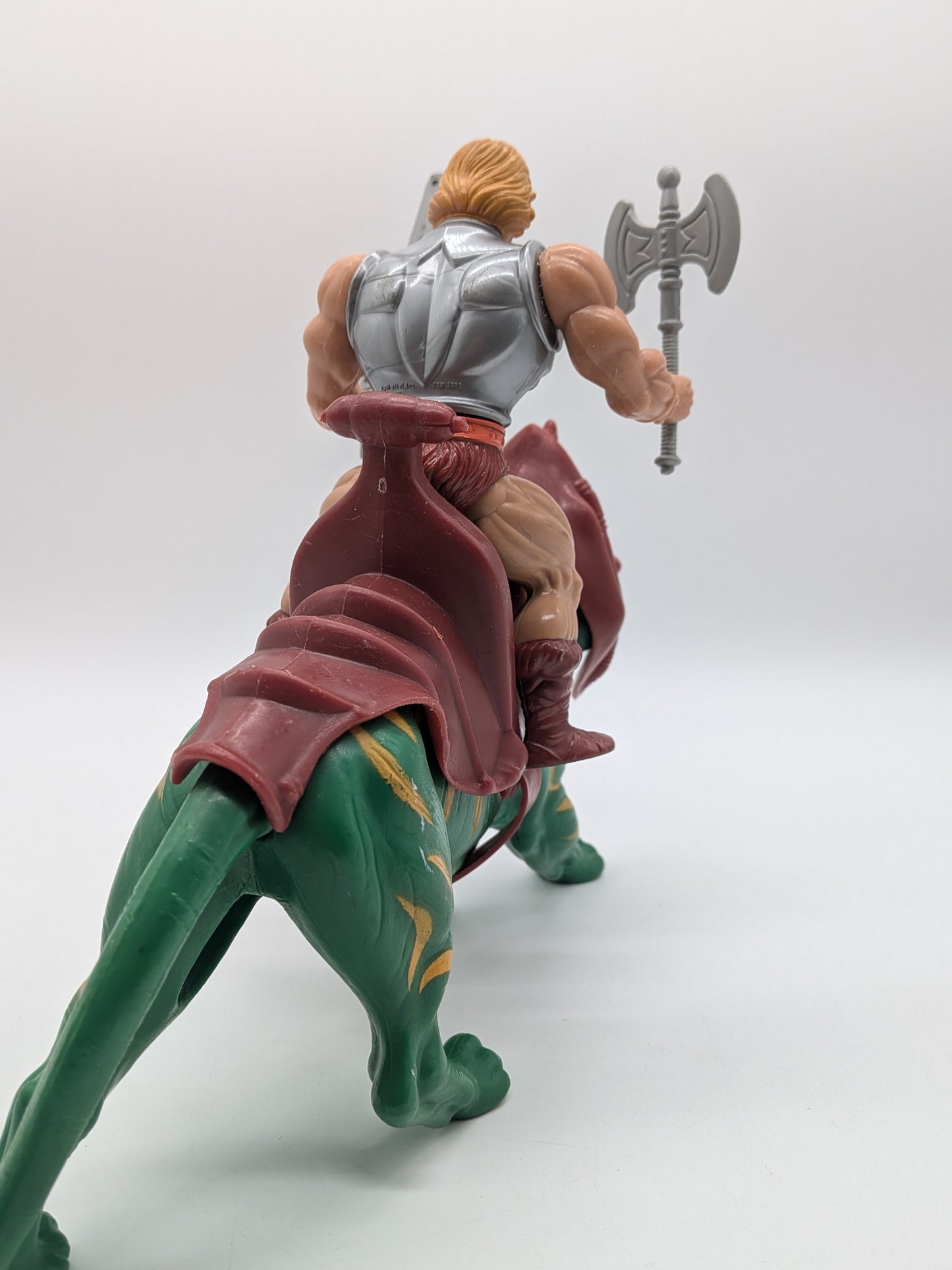 Mattel 1982 Masters of the Universe Battlecat & 1984 Battle Armor He-Man Action Figure