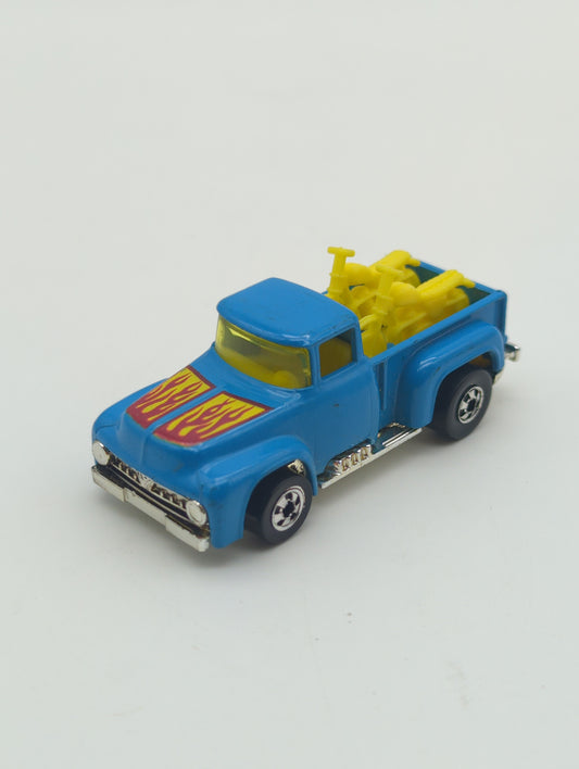 Hot Wheels 1973 Hi Tail Hauler Blue with Motorcycles