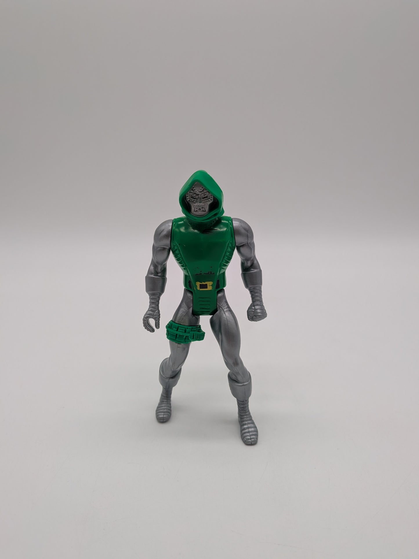 Mattel 1984 Marvel Super Heroes Secret Wars Doctor Doom 4.5" Action Figure