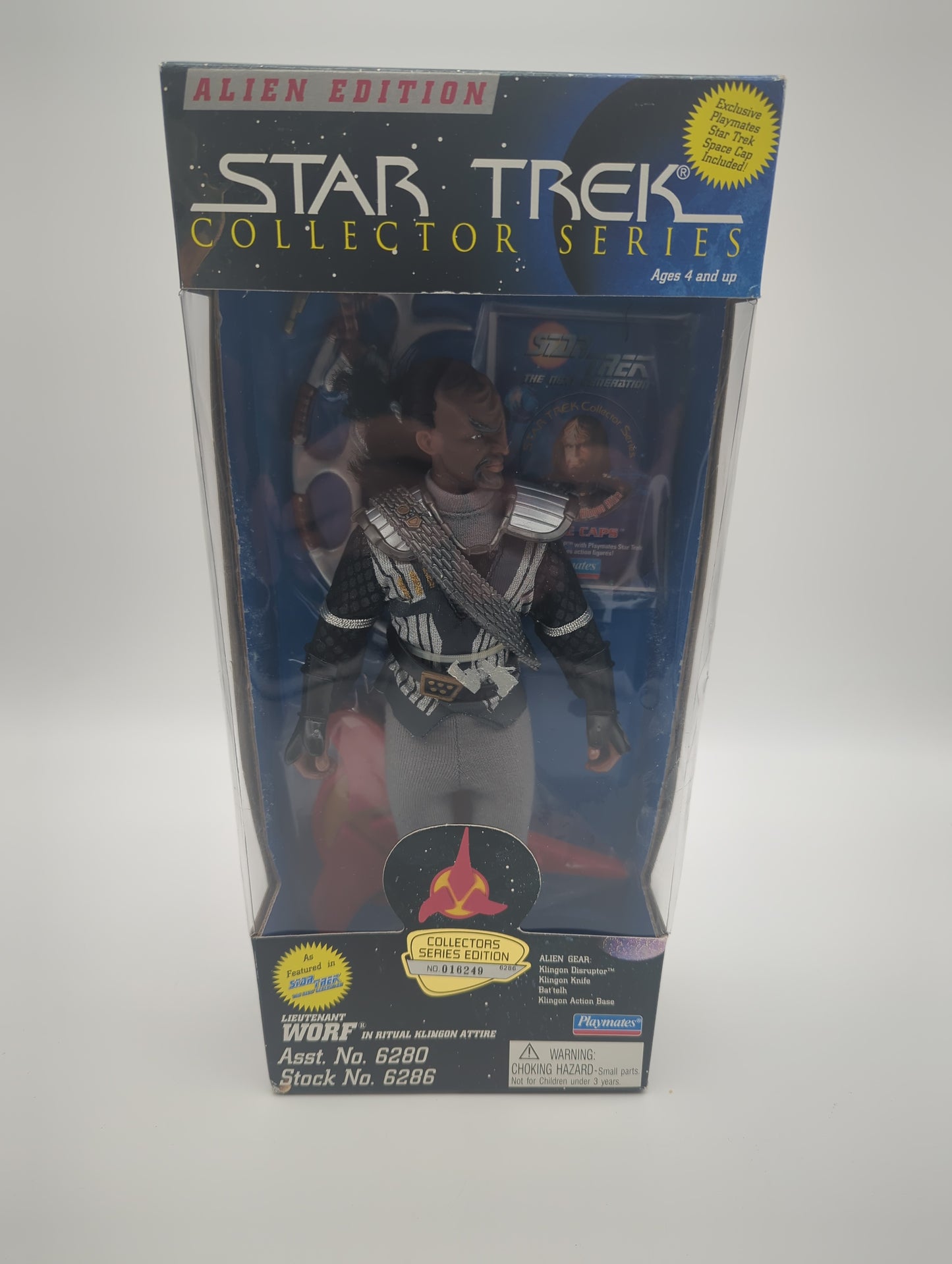 Playmates 1995 Star Trek Collector Series Lieutenant Worf Action Figure