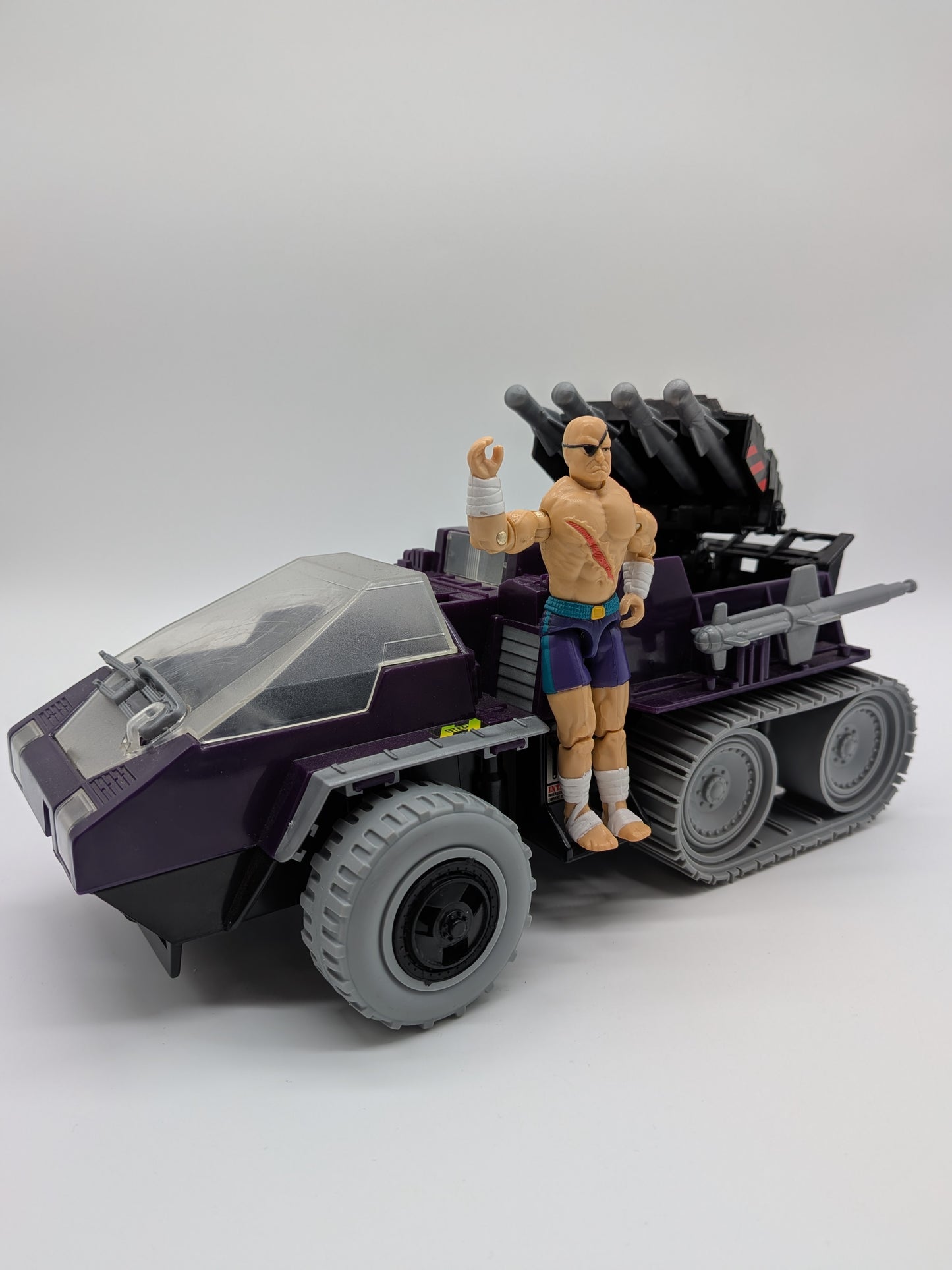 Hasbro 1993 Street Fighter II Devastator with Sagat Action Figure