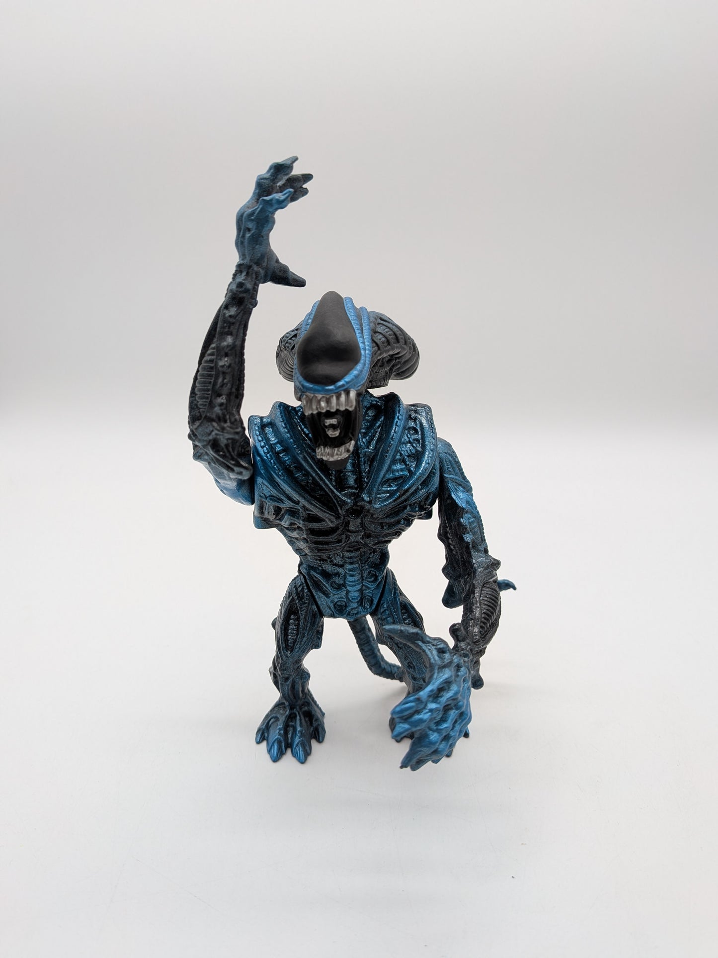 Kenner 1991 Aliens Gorilla Alien Action Figure