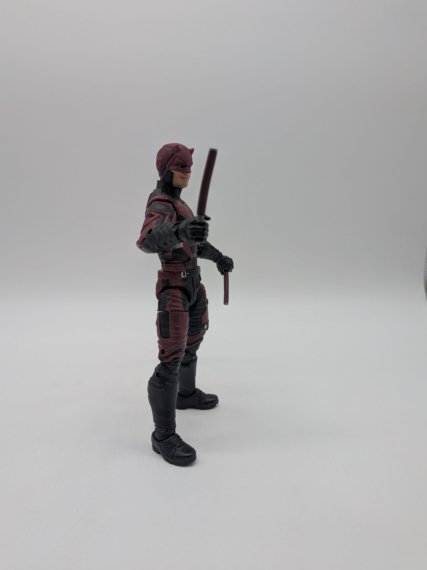 Hasbro 2017 Marvel Legends Daredevil Action Figure