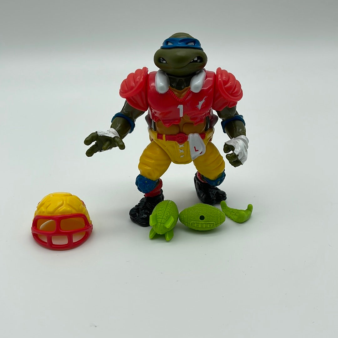 Teenage Mutant Ninja Turtle 1991 Football Tossin' Leo (Complete)